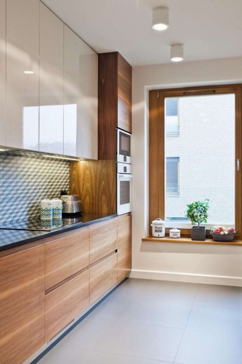 8. Janela de vidro para cozinha moderna e clássica – Foto: Arquitrecos