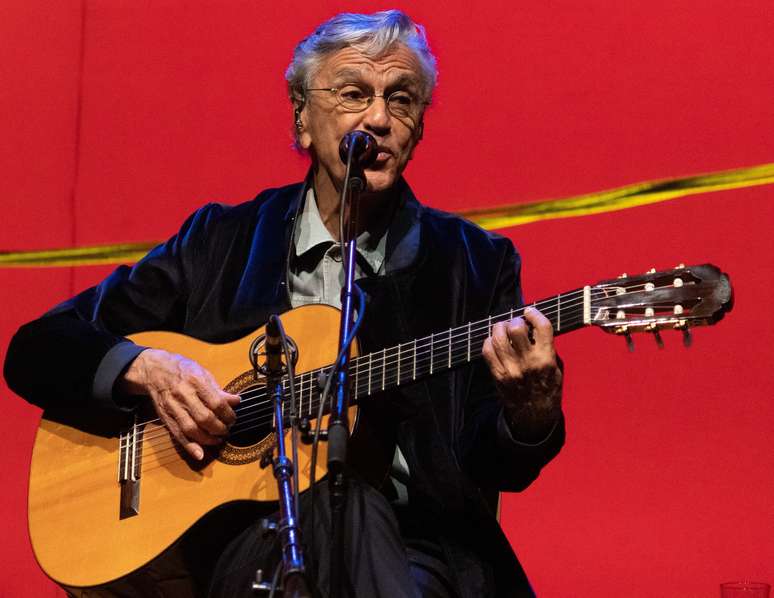 Caetano Veloso durante o Show Ofertório, no dia 30 de novembro de 2019, no Rio de Janeiro