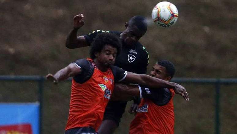 Botafogo perde para o Estrela do Norte em jogo-treino
