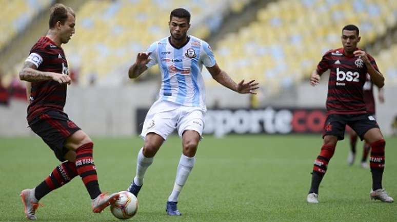 Flamengo e Macaé terminaram no empate sem gols neste sábado (Foto: Celso Pupo/Fotoarena/Lancepress!)
