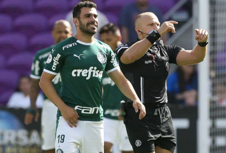 Bruno Henrique foi substituído com três minutos de jogo neste sábado (Cesar Greco/Agência Palmeiras/Divulgação)