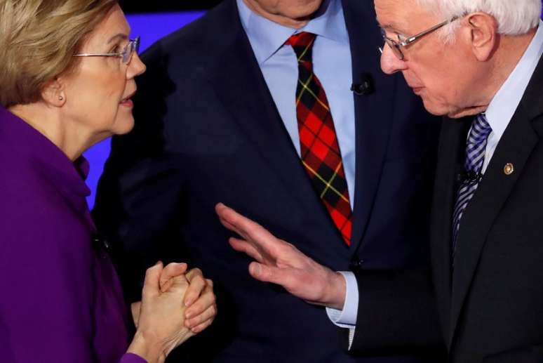 Senadora Elizabeth Warren, fala com senador Bernie Sanders 
14/01/2020
REUTERS/Shannon Stapleton 