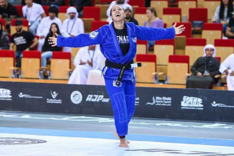 Brasileira Larissa Paes foi um dos grandes destaques do Grand Slam de Abu Dhabi (Foto: Ane Nunes/AJP)