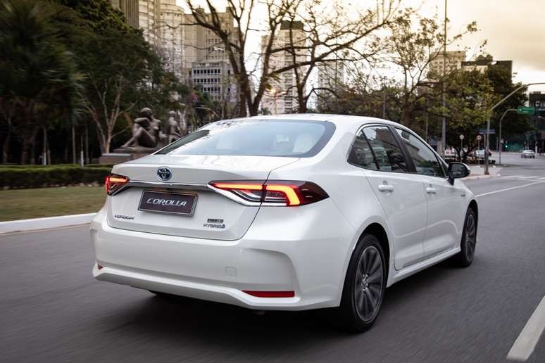 Corolla Altis Hybrid: os clientes da Toyota preferem o carro completo.