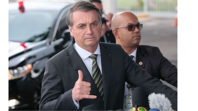 O presidente Jair Bolsonaro assinou o decreto 9.846/2019 em 25 de junho, regulamentado pela portaria 136 do Comando Logístico do Exército, que amplia expressivamente a quantidade de pólvora permitida para a recarga de munição