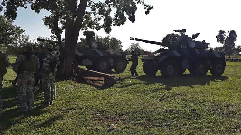 Paraguai mobilizou For&ccedil;as Armadas para refor&ccedil;ar seguran&ccedil;a de pres&iacute;dios ap&oacute;s fuga em massa de detentos ligados ao PCC