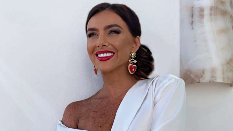 Rosie diz que essas propostas n&atilde;o s&atilde;o discutidas entre as influenciadoras