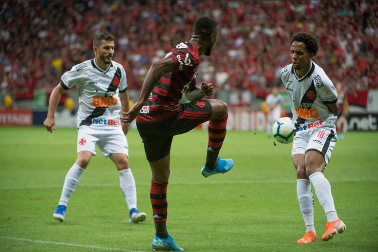 Flamengo e Vasco fazem o primeiro clássico do Campeonato Carioca nesta quarta-feira (Foto: Divulgação/Alexandre Vidal)