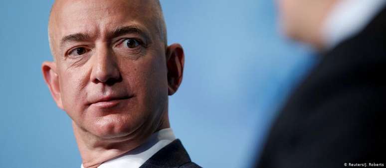 Um dos homens mais ricos do planeta, Jeff Bezos é dono da Amazon e do "Washington Post"