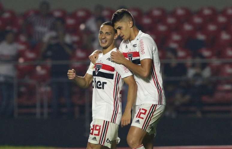 São Paulo garantiu sua vaga na fase de grupos ao derrotar o Internacional (Foto: Rubens Chiri / saopaulofc.net)