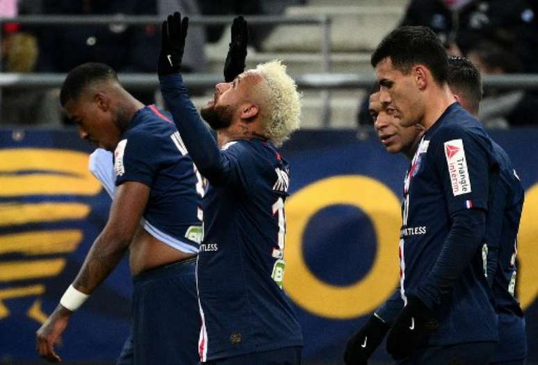 Neymar faz sua melhor temporada desde que chegou à França e é o grande nome do PSG (Foto: FRANCK FIFE / AFP)
