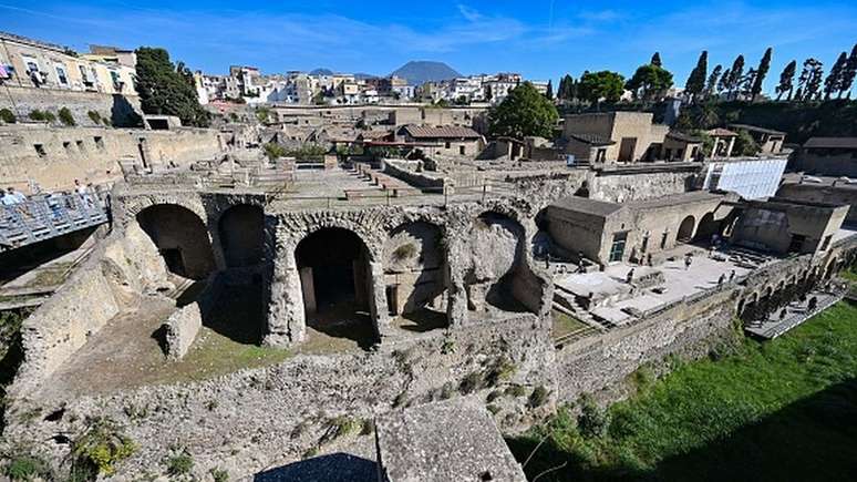O Vesúvio enterrou o vilarejo de Herculaneum em cinzas e lava