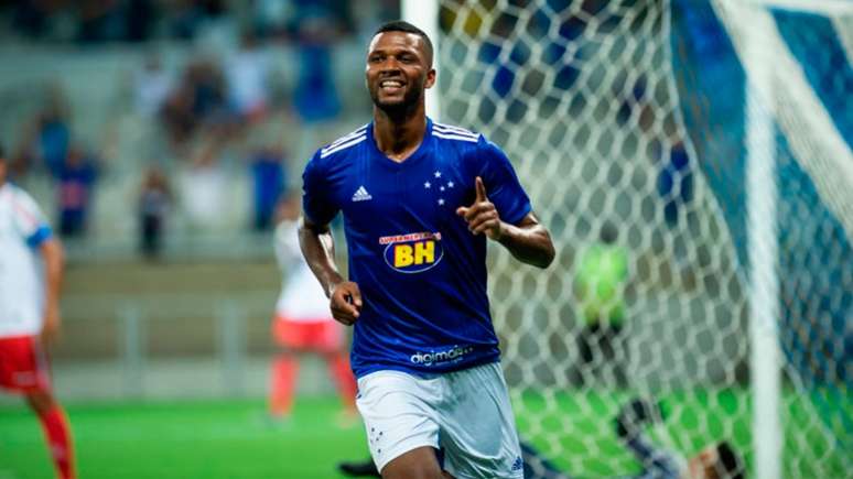 Em sua estreia no profisisonal Thiago fez o gol que abriu o caminho para s vitória cruzeirenese na estreia do Mineiro-(Foto: Bruno Haddad/Cruzeiro)