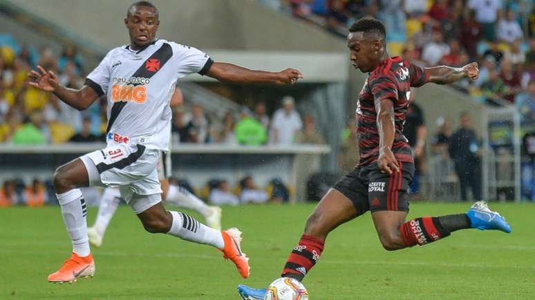 Ulisses foi o destaque na zaga do Vasco (Foto: Marcelo Cortes / Flamengo)