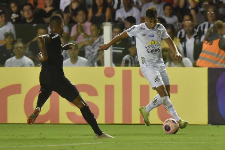 Kaio Jorge atuou por 45 minutos no Santos, nesta quinta-feira, na Vila Belmiro (Foto: Ivan Storti/Santos)