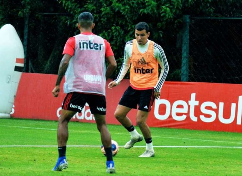 São Paulo treinou na manhã desta sexta-feira no CT da Barra Funda (Foto: Reprodução/Twitter São Paulo)