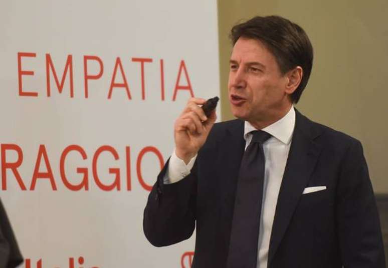 Premier da Itália assina manifesto contra crise climática