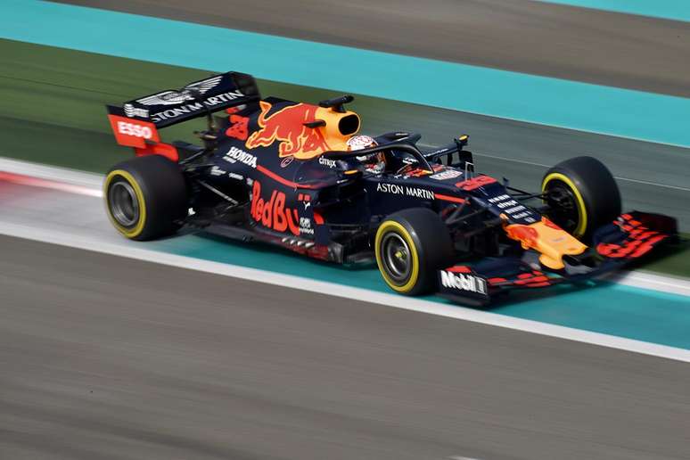Max Verstappen (Red Bull) – Testes Pirelli / Foto: Jerry Andre – LAT Images / Pirelli