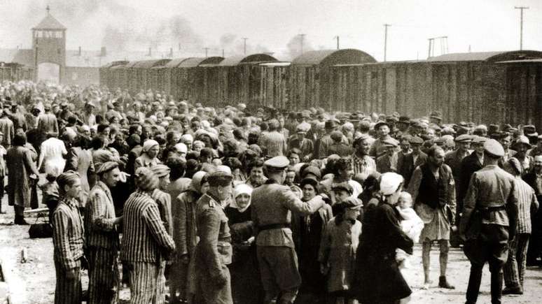 Libertação De Auschwitz: Como O Campo De Extermínio Se Tornou O Centro ...