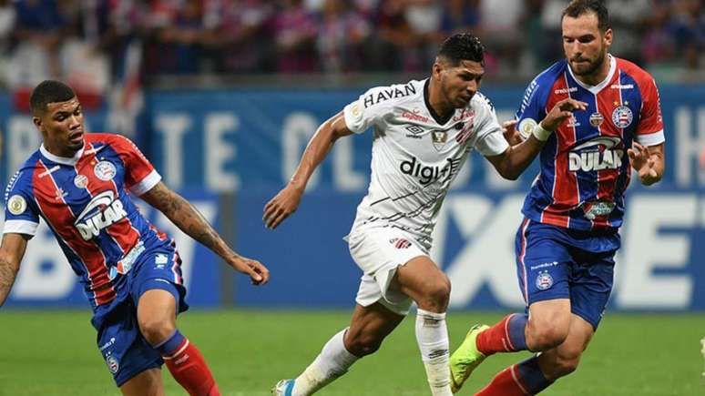 Rony vive imbróglio com o Athletico, que negocia sua venda ao Palmeiras (Foto: Miguel Locatelli/Athletico)