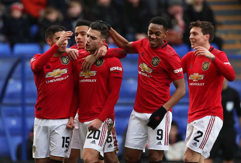 Jogadores do Manchester United comemoram durante vitória do time sobre o Tranmere Rovers na Copa da Inglaterra