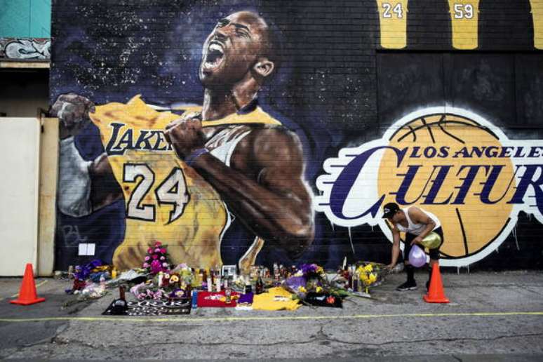 Mural em homenagem a Kobe Bryant em Los Angeles, Estados Unidos
