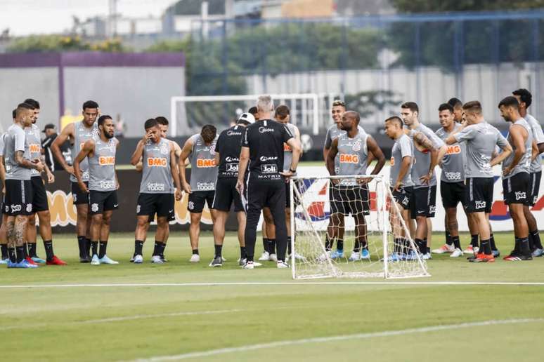 Como técnico, Tiago Nunes só perdeu em jogos fora de casa pela Libertadores (Daniel Augusto Jr./Agência Corinthians)