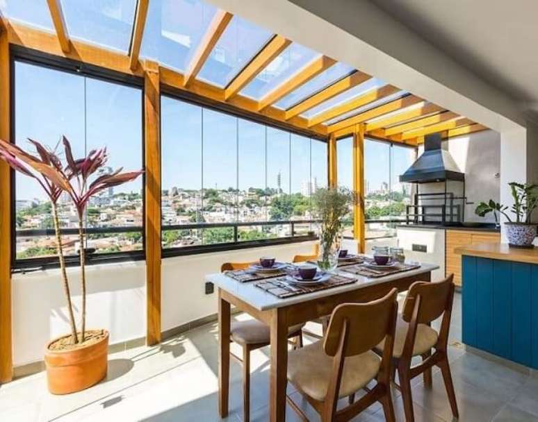 30. Cobertura de vidro para varanda integrada &ndash; Fonte: Pinterest