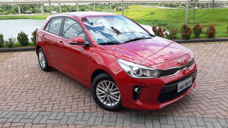 Kia Rio EX 1.6 AT: estreia no Brasil para recuperar o tempo perdido.