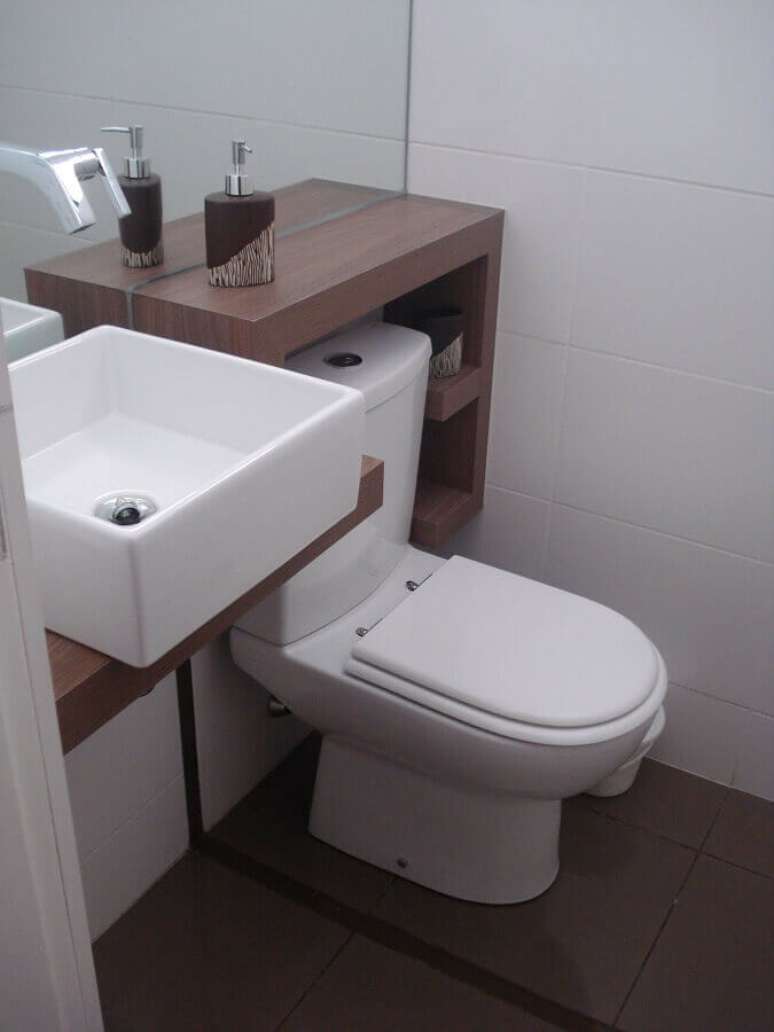 6. A pia de porcelana para banheiro pequeno é um dos modelos mais utilizados – Foto: Webcomunica