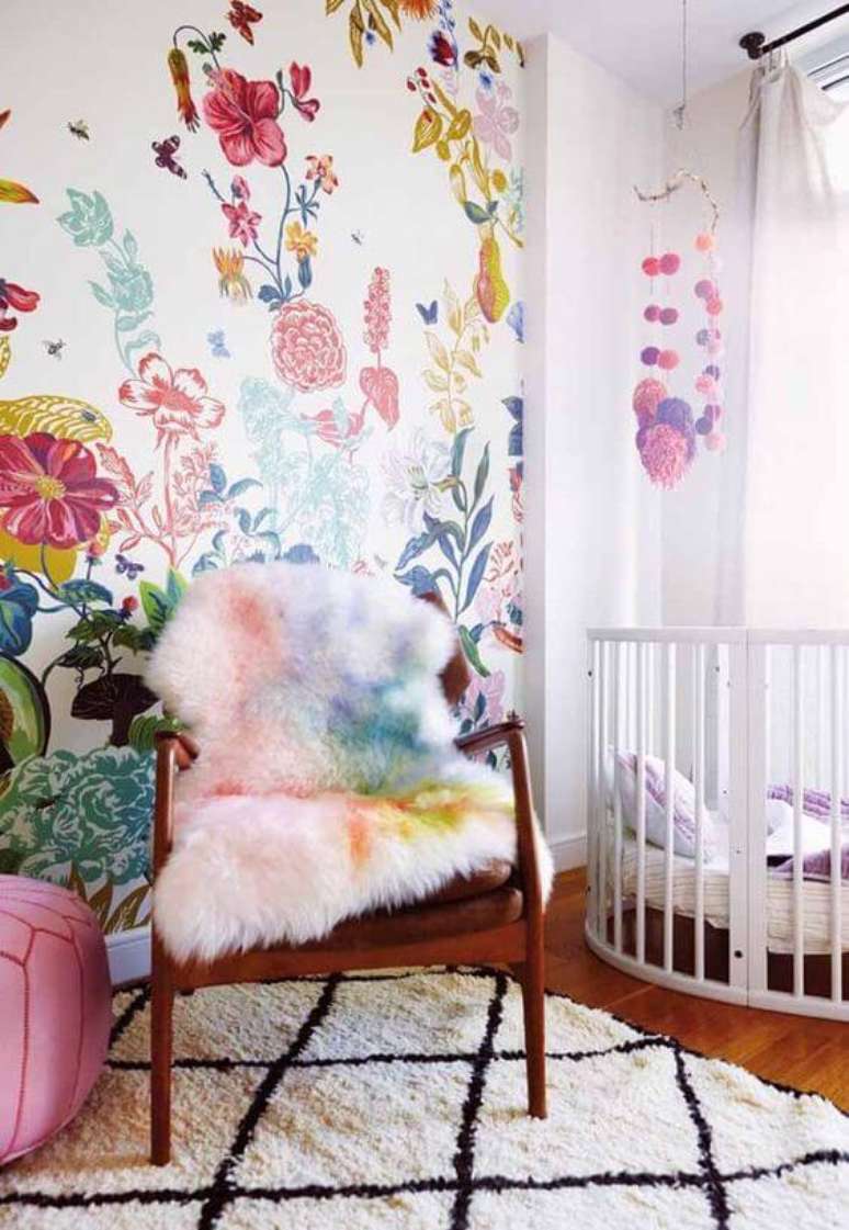 37. Paredes decoradas com flores &ndash; Via: Ideias Decor