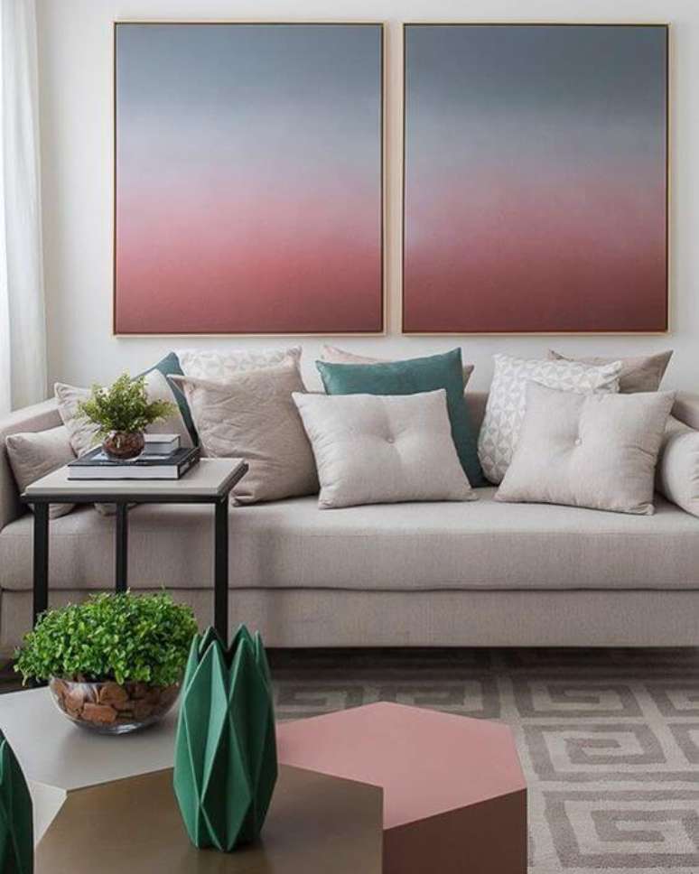 52. Paredes decoradas com quadros coloridos &ndash; Foto: Instagram