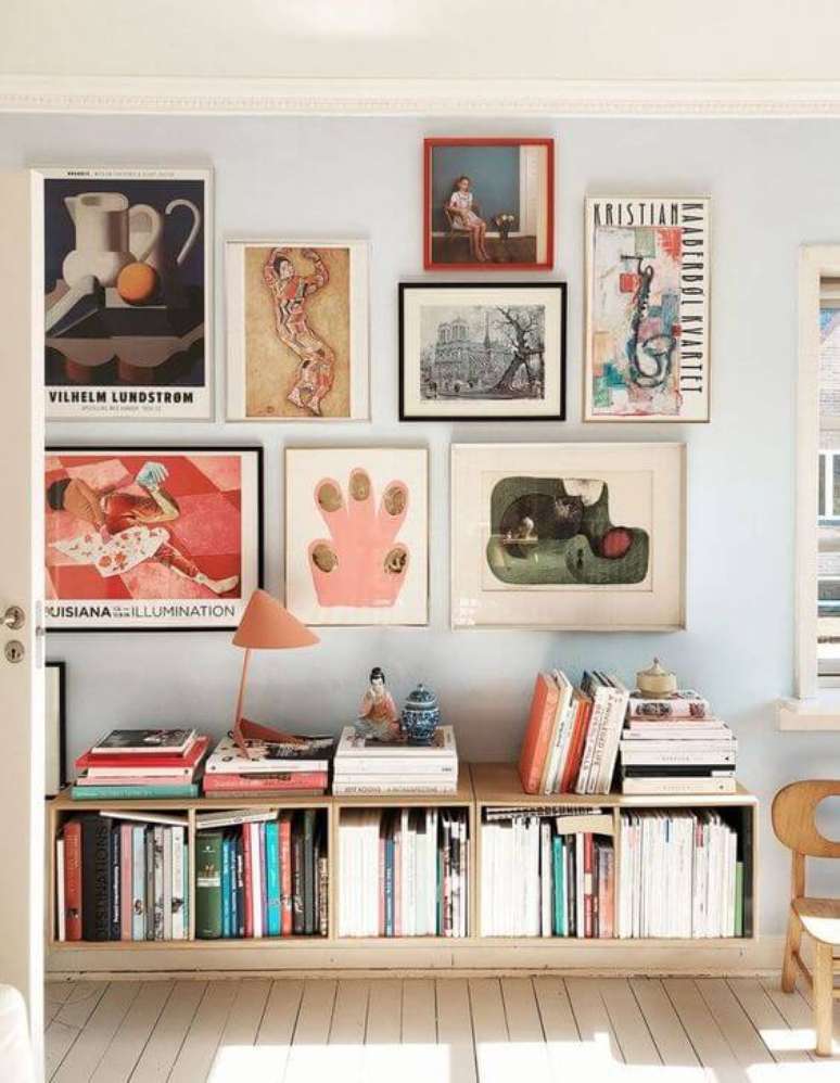 60. Paredes decoradas com quadros – Via: Blog Lovin