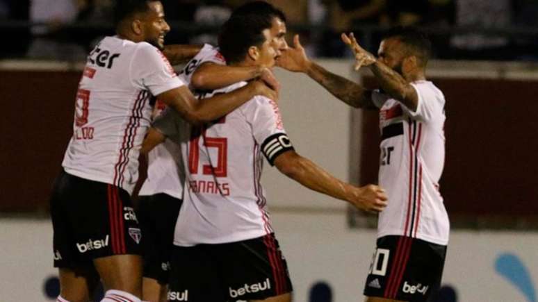 Jogadores do São Paulo comemoram gol em Araraquara - FOTO: Divulgação/saopaulofc.net