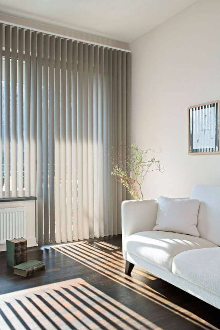 28. Persianas para sala de estar neutra – Foto: Artlux Cortinas