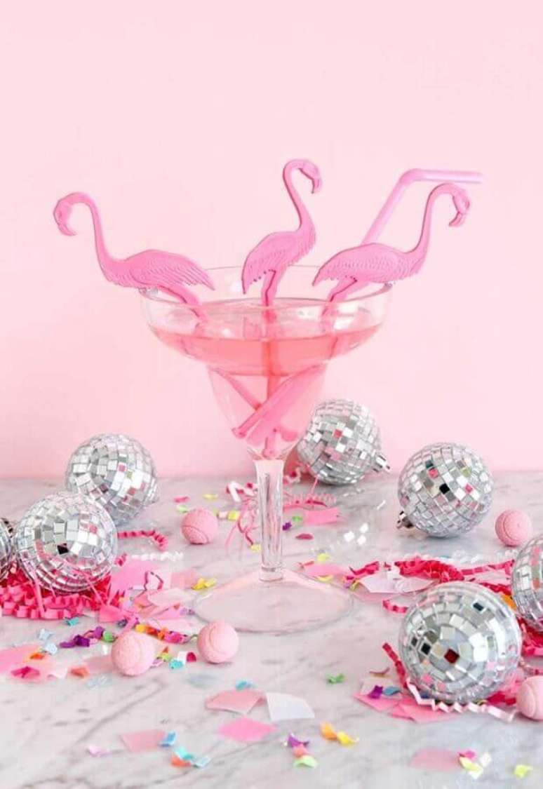 53. Detalhes para decoração de festa do flamingo rosa – Foto: Pinterest