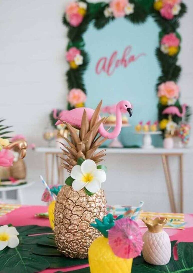 89. Lindos detalhes decorativos para festa flamingo e abacaxi – Foto: Pra Gente Miúda Criações
