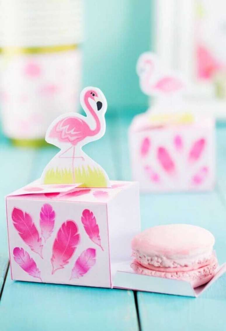 90. Modelo de caixinhas de lembrancinhas para festa de aniversário de flamingo – Foto: Pinterest