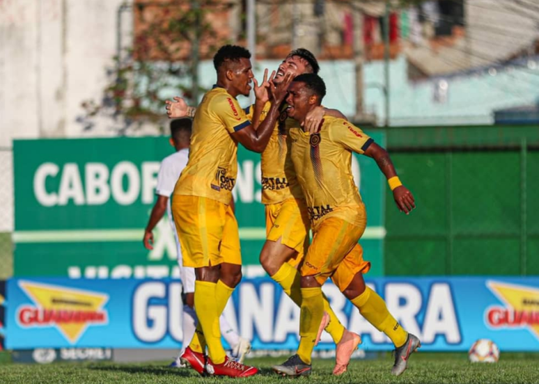 Madureira tenta voltar a vencer no Carioca (Foto: Divulgação/Madureira)