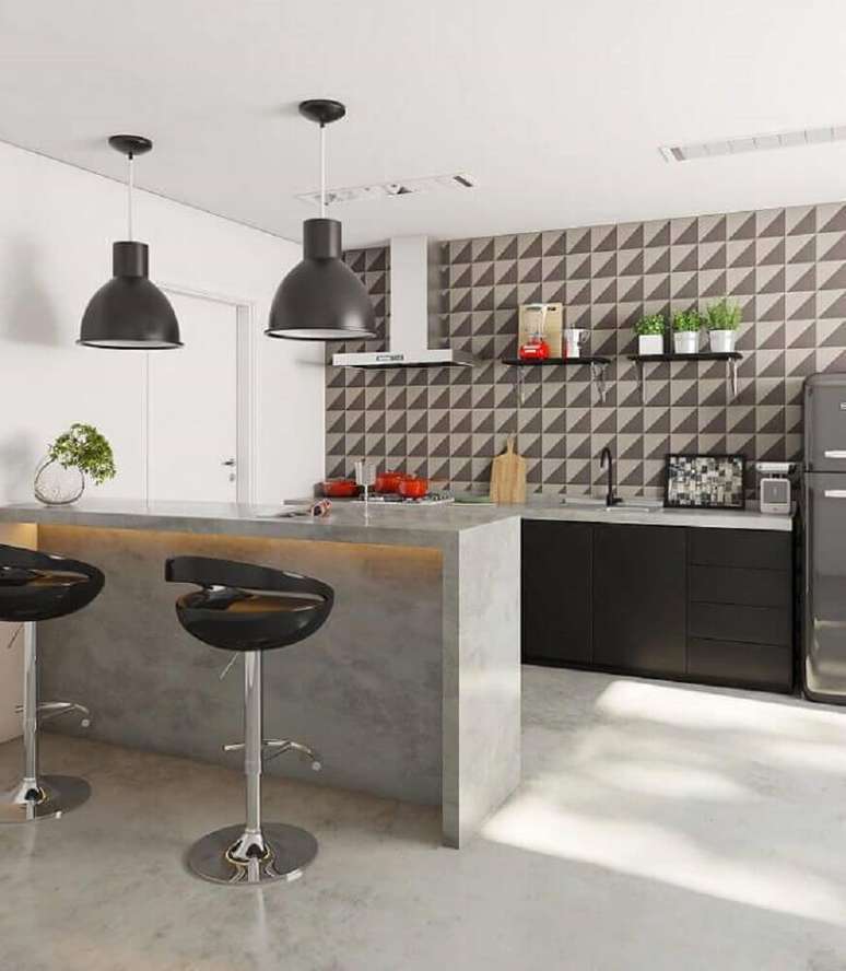 29. Cozinha com lumin&aacute;rias de teto pendente preto