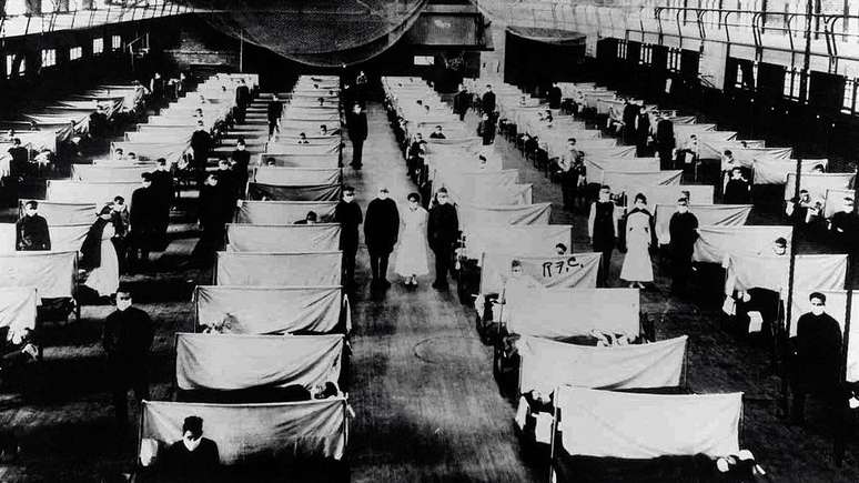 Durante epidemia de gripe espanhola em 1918, depósitos foram usados para manter as pessoas infectadas em quarentena