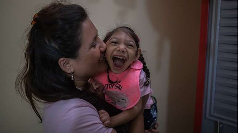 Zika é perigoso para mulheres grávidas pois pode causar microcefalia