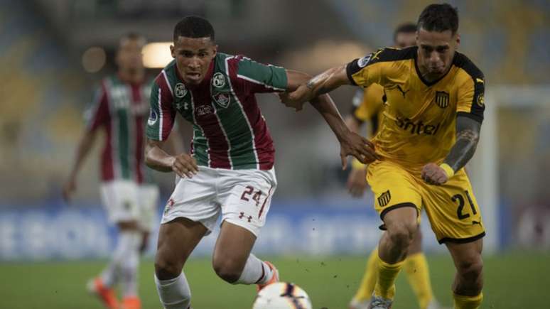 Ano passado o Fluminense eliminou o Peñarol, com dois gols de Marcos Paulo (Foto: Mauro Pimentel/AFP)