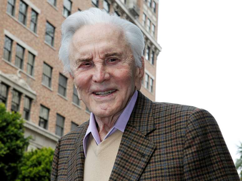 Ator Kirk Douglas
01/03/2011
REUTERS/Fred Prouser