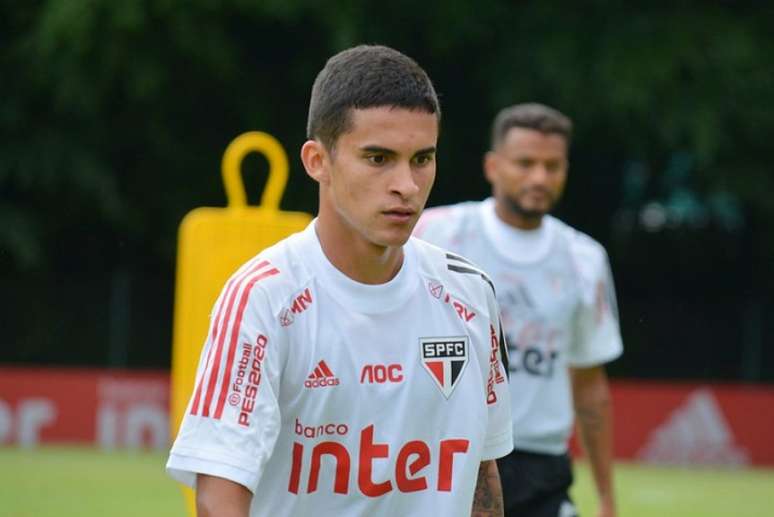 Rodrigo Nestor diz ter realizado um sonho em treino com os profissionais (Foto: Érico Leonan/saopaulofc.net)