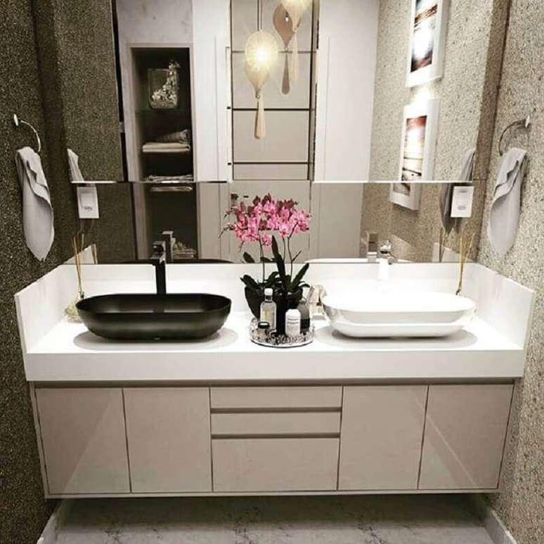 15. Escolha a bancada de banheiro com cuba que se adeque ao seu estilo de decora&ccedil;&atilde;o &ndash; Foto: S&oacute; Decor