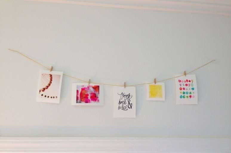 11. Voc&ecirc; pode aproveitar o varal de fotos para tamb&eacute;m expor outros tipos de imagens