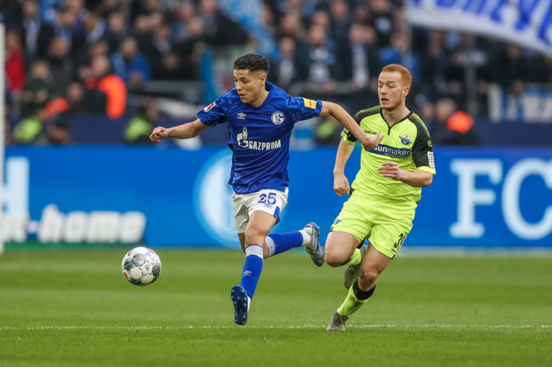 Schalke decepcionou contra o lanterna (Foto: Divulgação/Schalke 04)