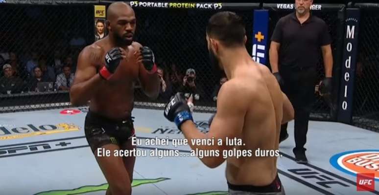 Jon Jones levou a melhor por decisão unânime dos jurados na luta principal do UFC 247 (Foto: Reprodução YouTube)