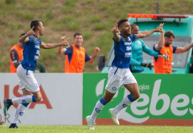 O Aimor&eacute; venceu o Gr&ecirc;mio por 2 a 1 neste domingo (Foto: Divulga&ccedil;&atilde;o)